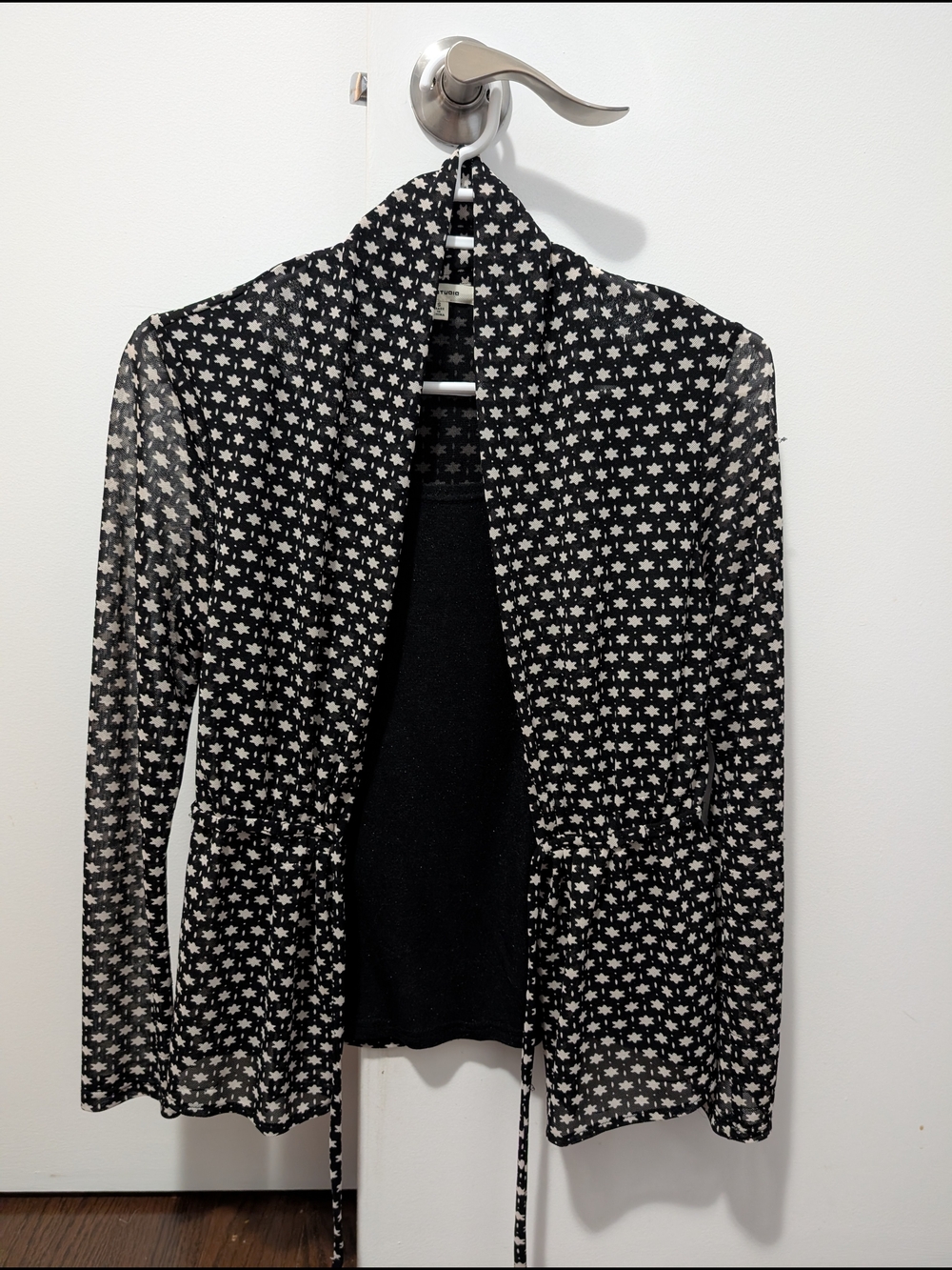 🖤🤍🖤 Max Studio Black Sheer Star-Print Blouse With Tie Front And Built In Cami